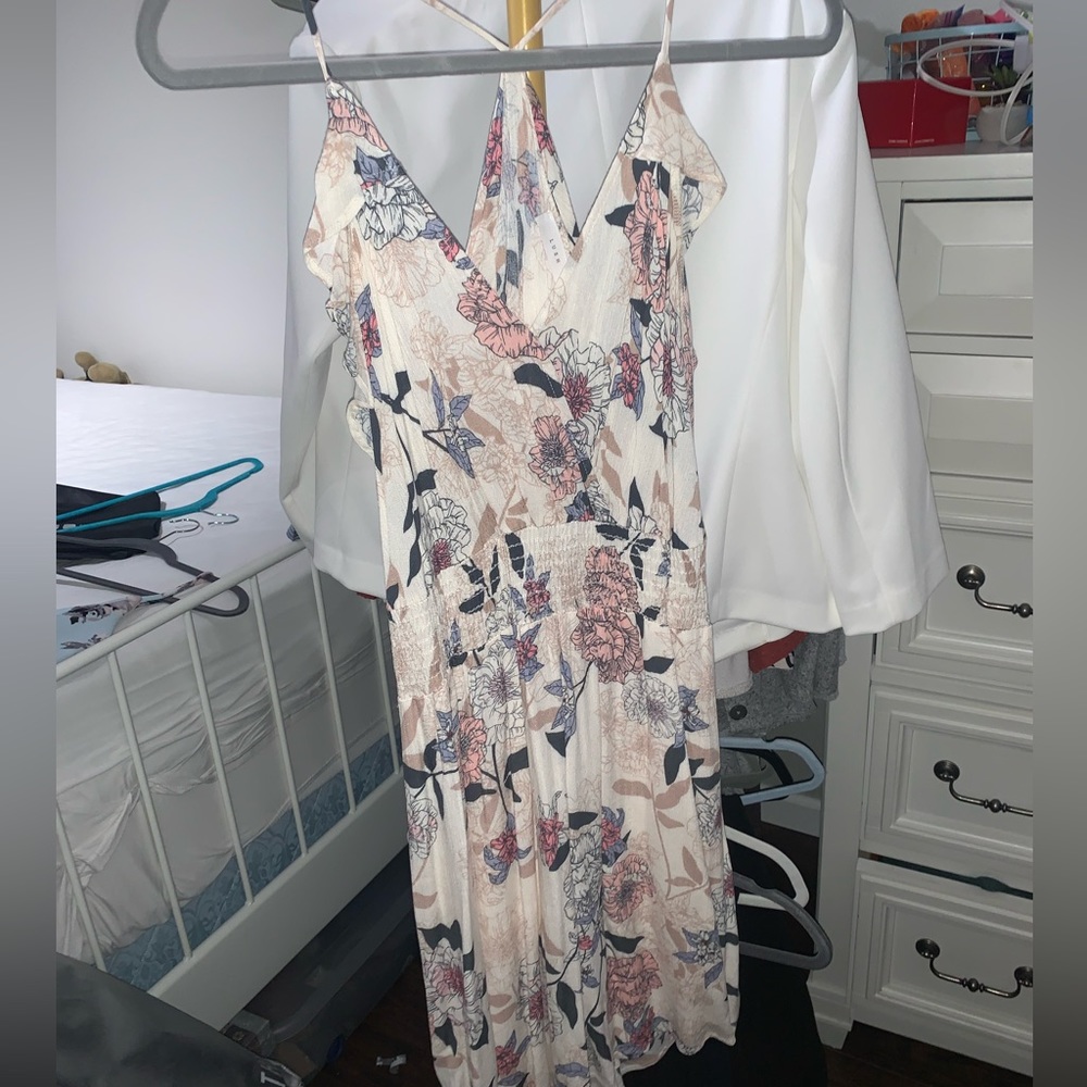 Like New Floral Flowy Mini Dress